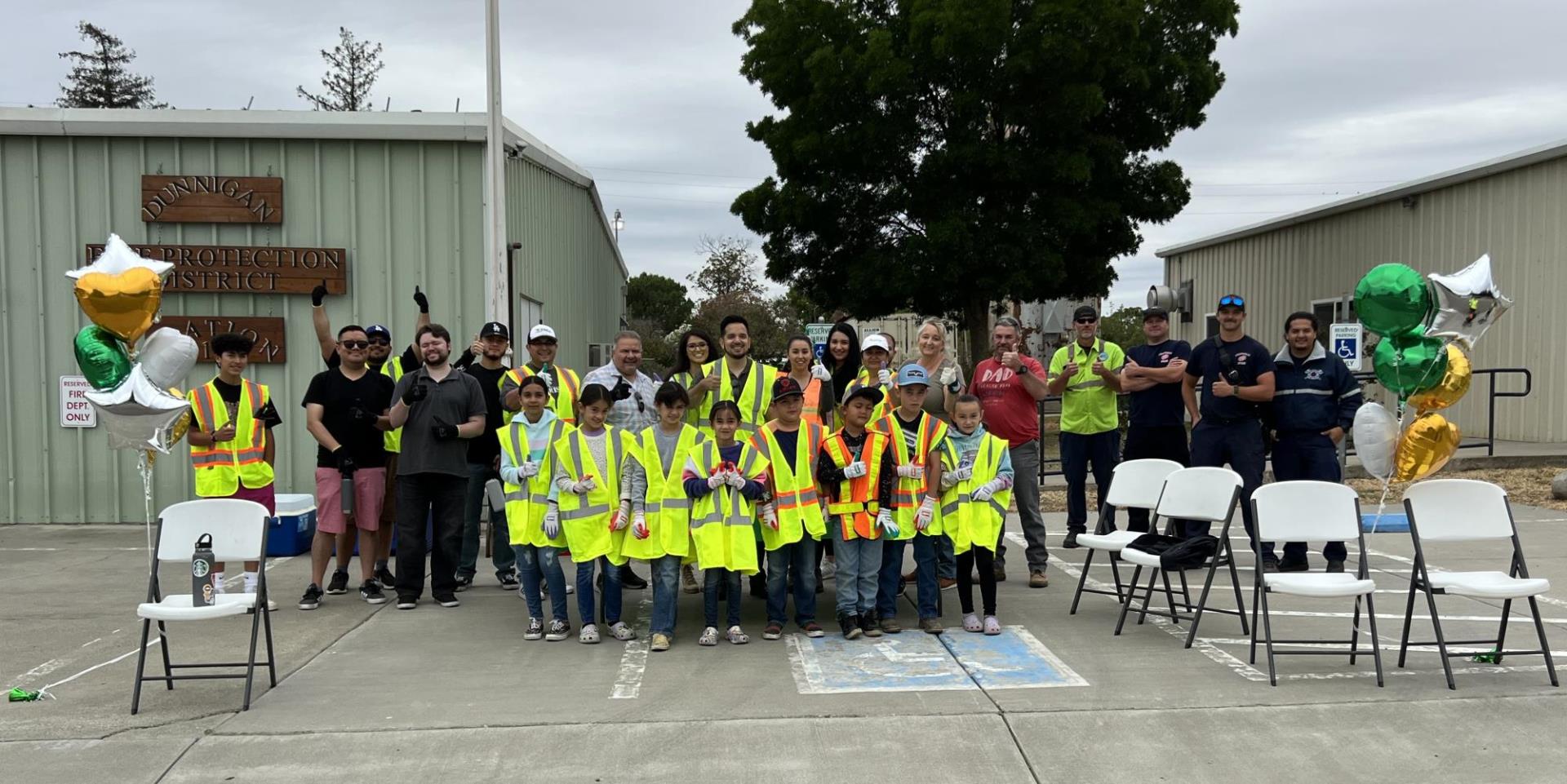 Dunnigan Clean up day Group pic